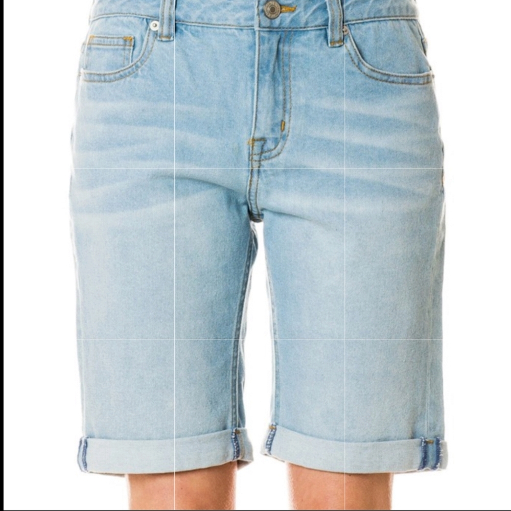 White washed burmuda jeans